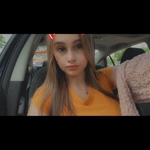 Meet your Posher, Sara